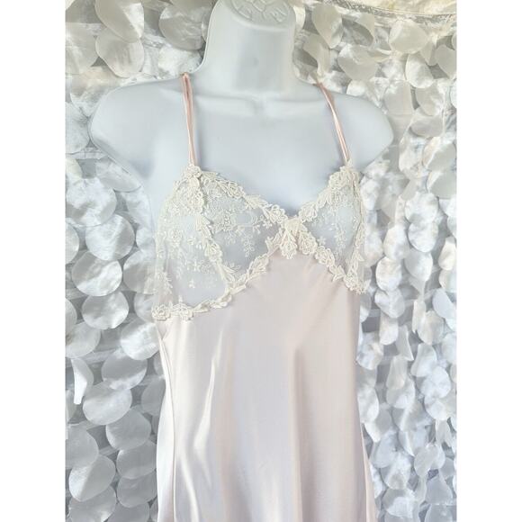 Oleg Cassini Small Long Pink Satin Gown Dress Lace Bridal Elegant Wide Sweep - Picture 2 of 12